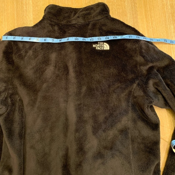 The North Face Women's Classic Black Jacket - Picture 5 of 14